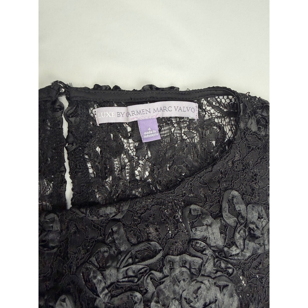 Luxe by Carmen Marc Valvo Black Lace 3D Floral Rosette Sheath Dress NWT Size 4 - Picture 2 of 3